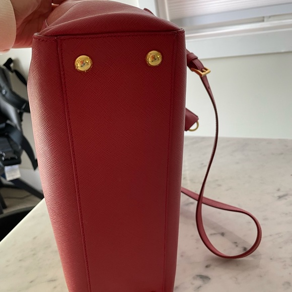 Prada saffiano tote purse - Picture 10 of 11